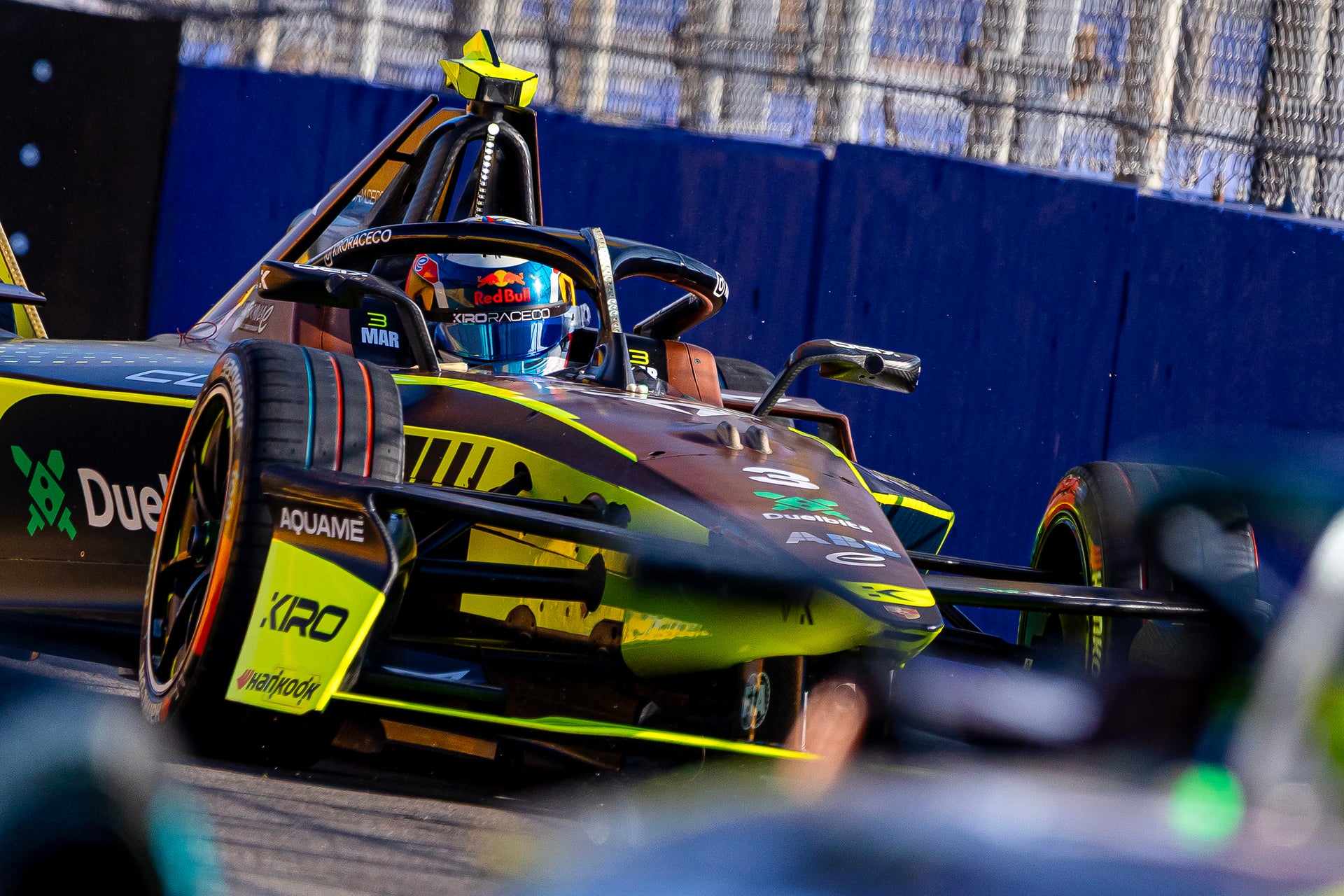 POWERING
ELITE TEAMS